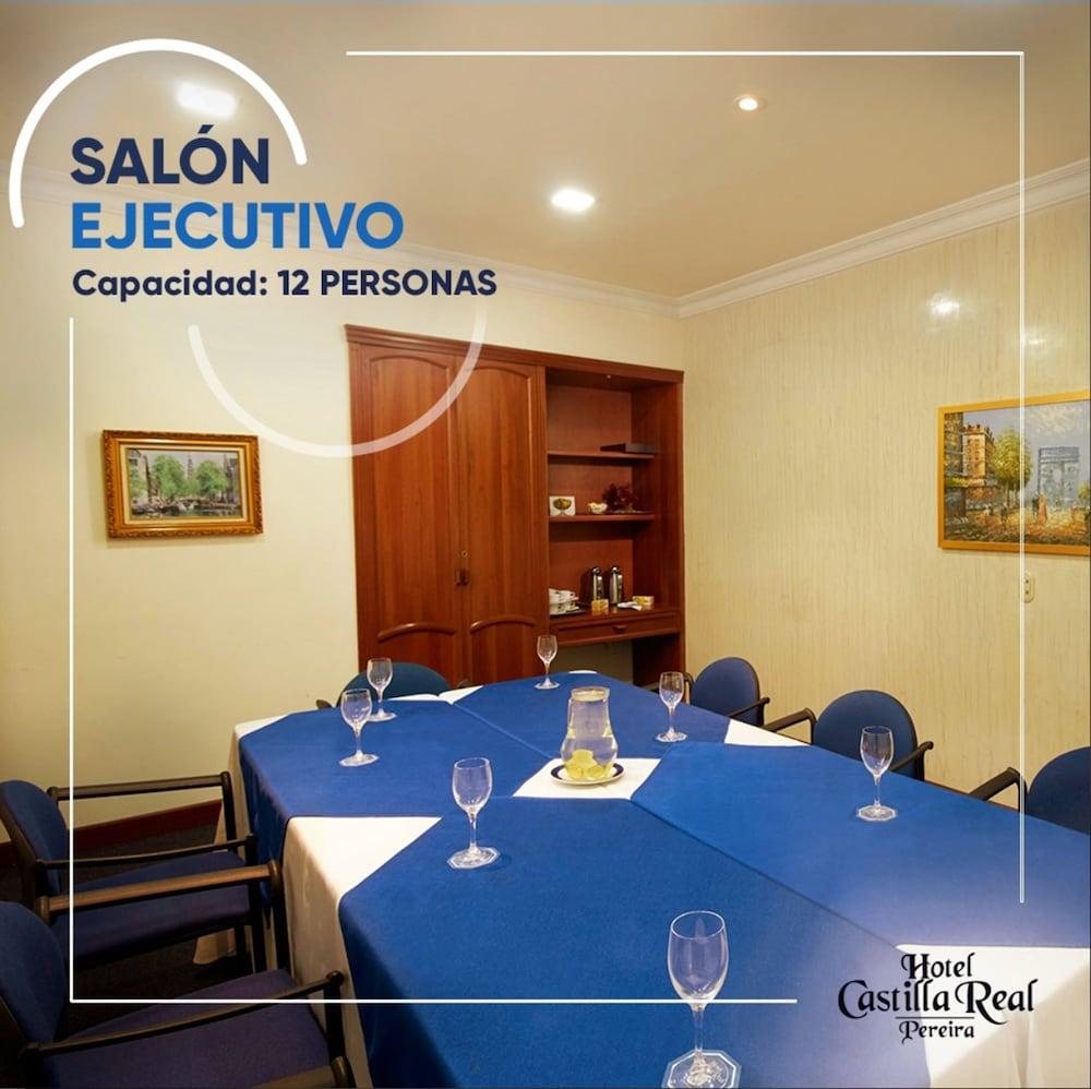 Hotel Castilla Real เปเรย์รา ภายนอก รูปภาพ