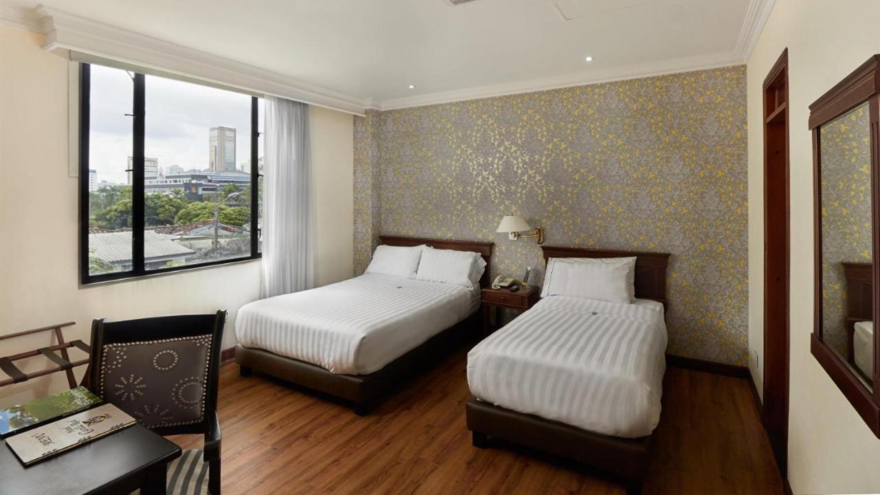 Hotel Castilla Real เปเรย์รา ภายนอก รูปภาพ