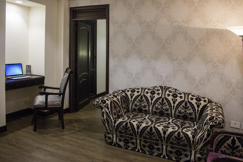 Hotel Castilla Real เปเรย์รา ภายนอก รูปภาพ