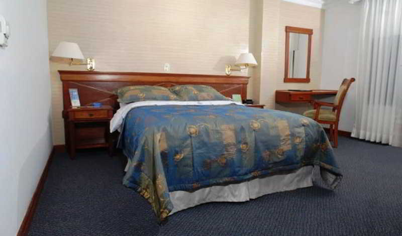 Hotel Castilla Real เปเรย์รา ภายนอก รูปภาพ